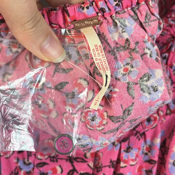 Free People James Smocked Floral Pink Blouse Size Large - Picture 12 of 16
